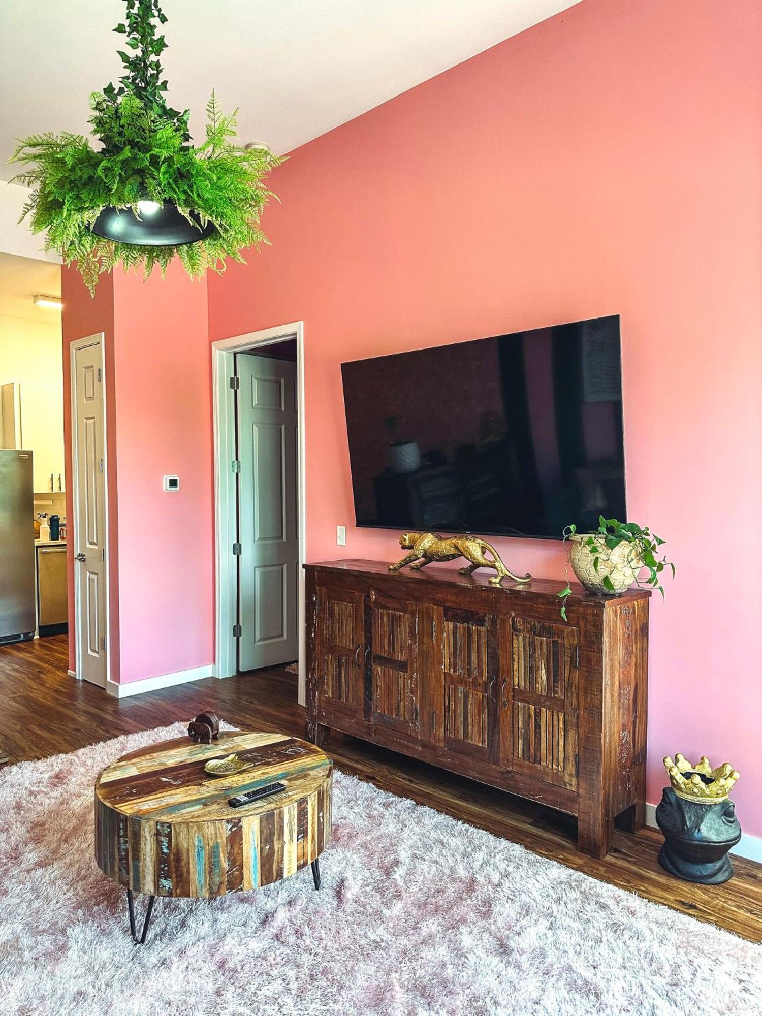 Dreaming With Dolly - Luxe Stay Near Broadway Nashville Ngoại thất bức ảnh